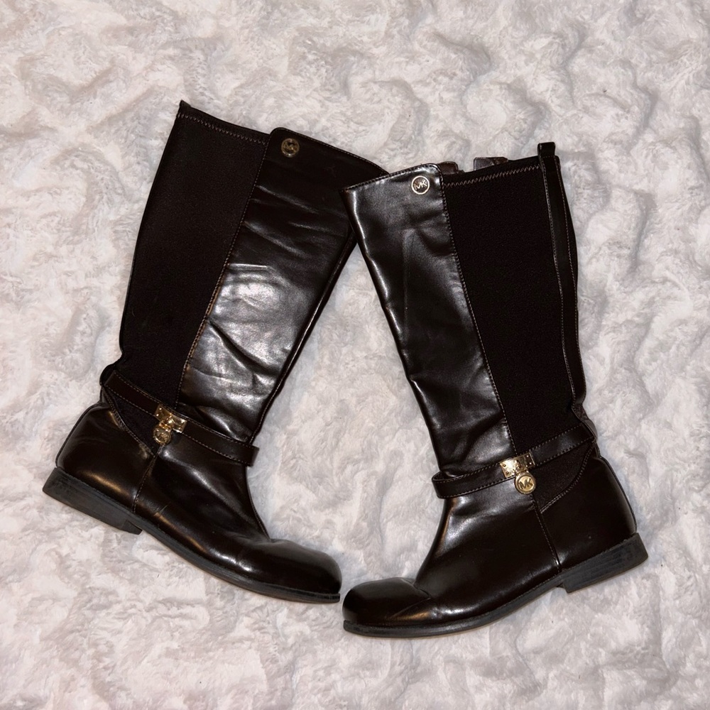 Micheal Kors Boots
